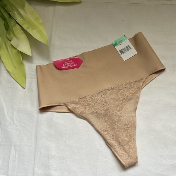 NWT Maidenform Womens Tame Your Tummy Shaping Lace Thong with Cool Comfort - Picture 4 of 6